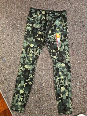 Avia Girls Green Camo Leggings
